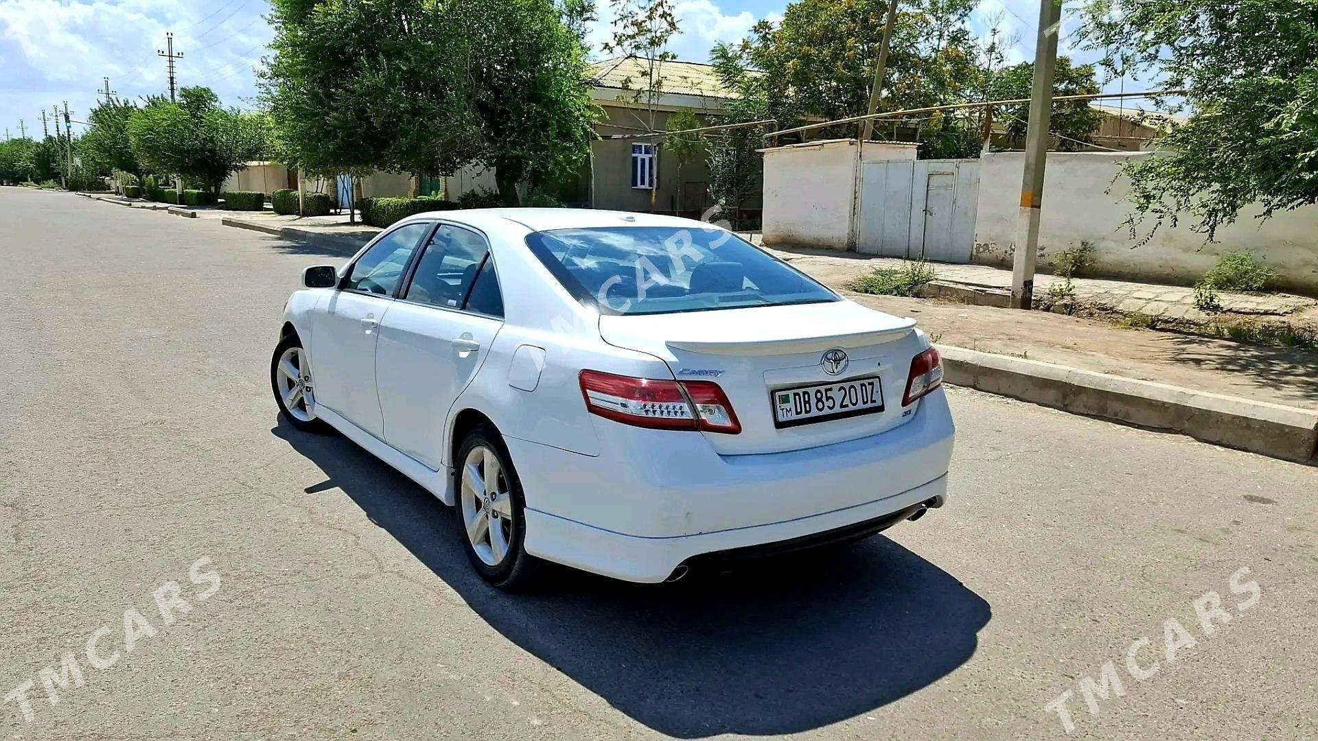 Toyota Camry 2011 - 195 000 TMT - Köneürgenç - img 7