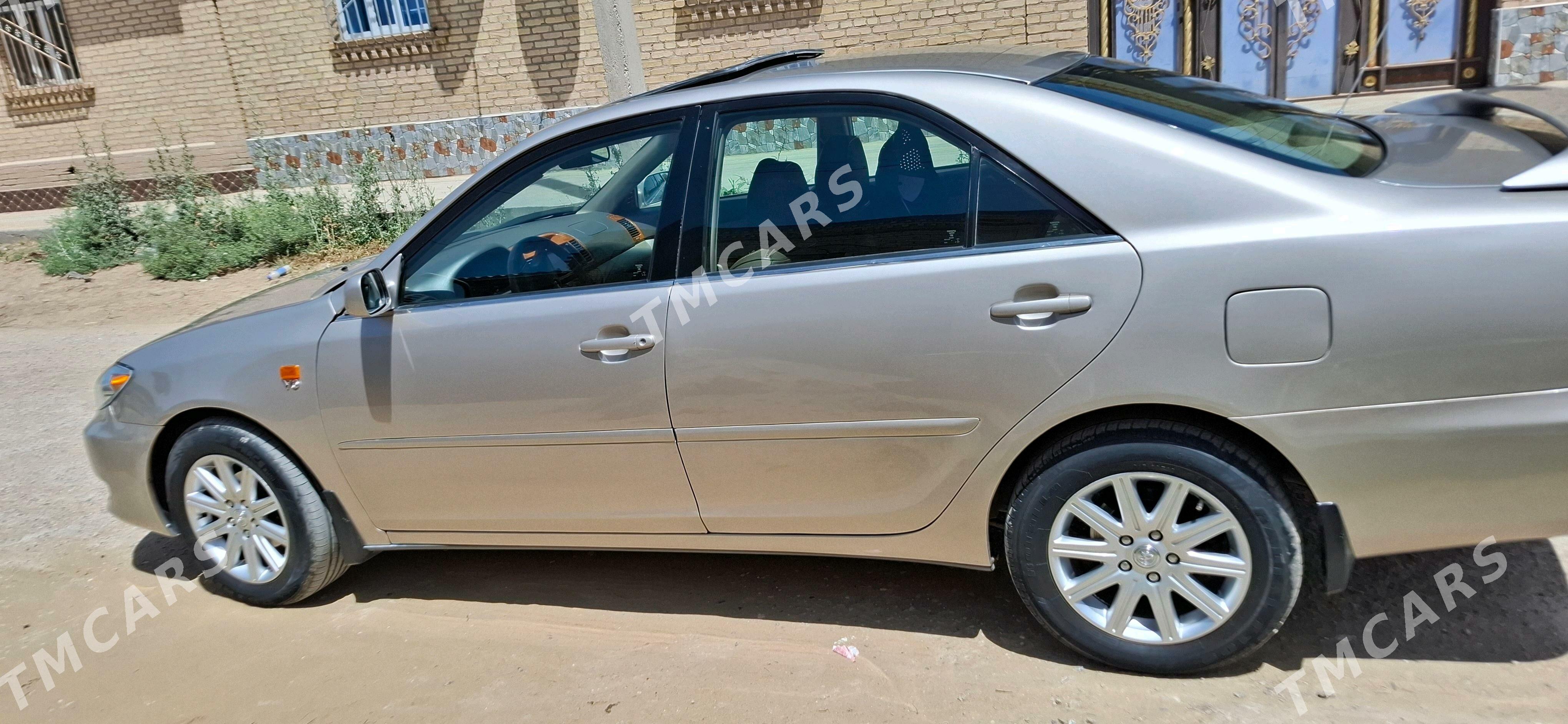 Toyota Camry 2003 - 170 000 TMT - Dänew - img 1