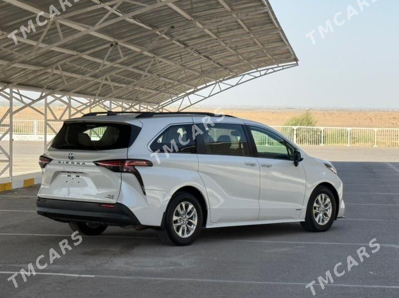 Toyota Sienna 2021 - 575 000 TMT - Aşgabat - img 3