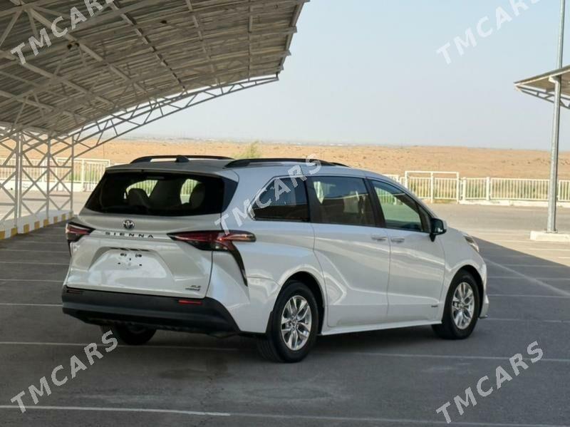 Toyota Sienna 2021 - 575 000 TMT - Aşgabat - img 4