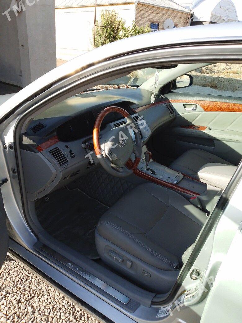 Toyota Avalon 2006 - 150 000 TMT - Мургап - img 3