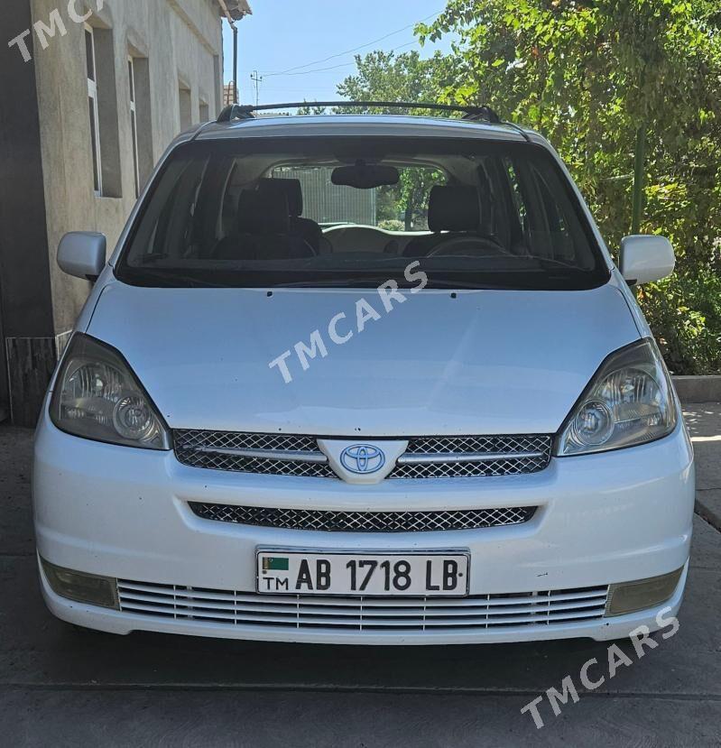Toyota Sienna 2004 - 200 000 TMT - Саят - img 2