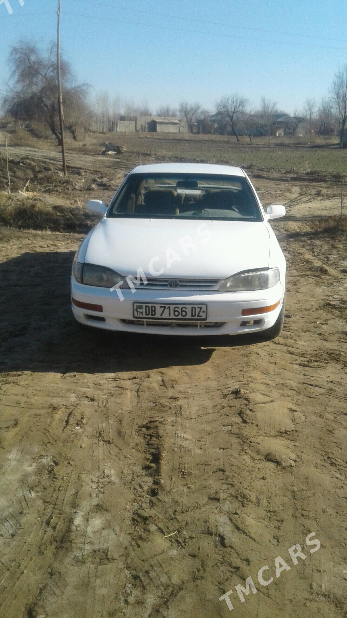 Toyota Camry 1993 - 80 000 TMT - Акдепе - img 2