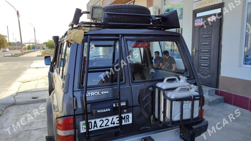 Nissan Patrol 1994 - 170 000 TMT - Мары - img 3