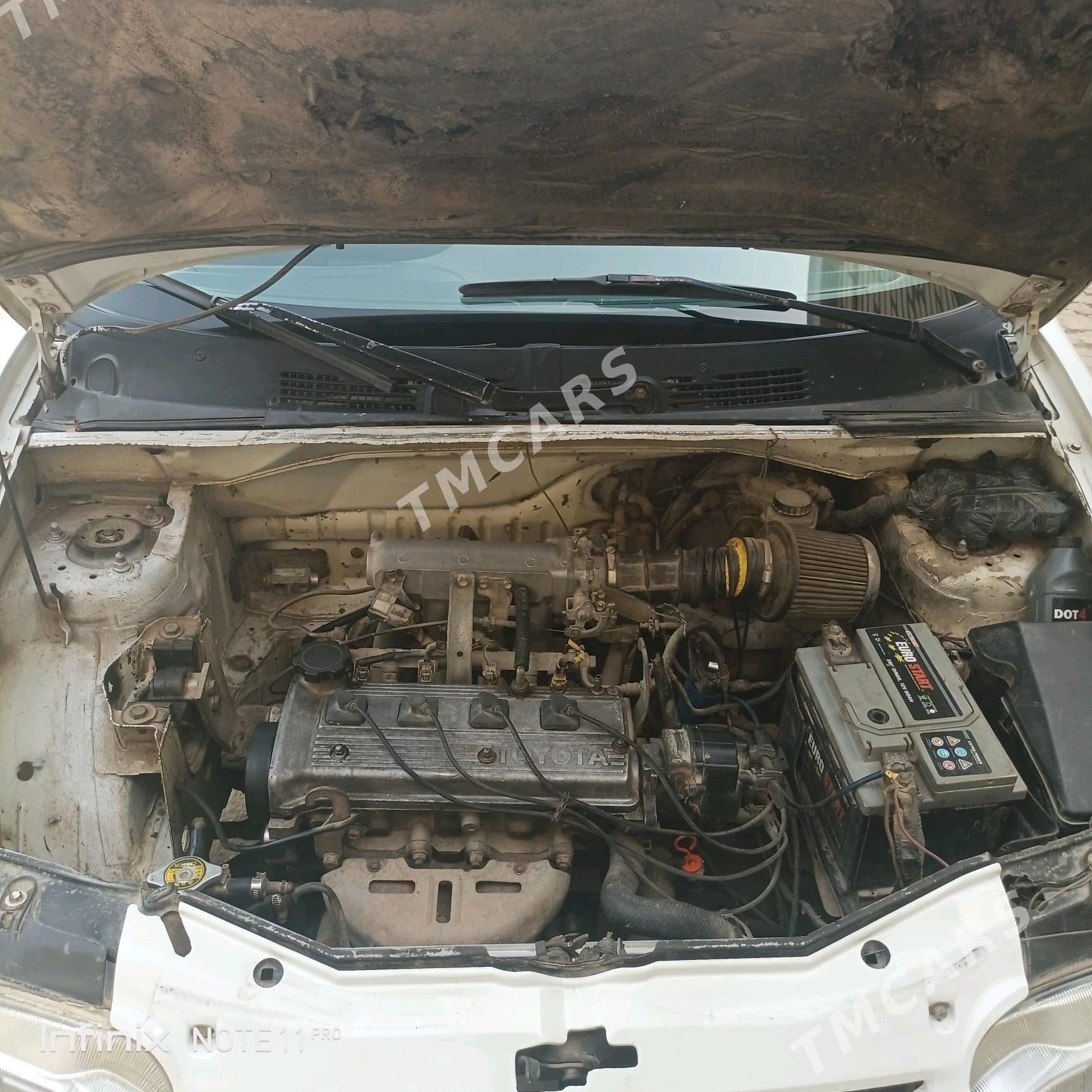 Toyota Carina 1998 - 35 000 TMT - Baýramaly - img 3
