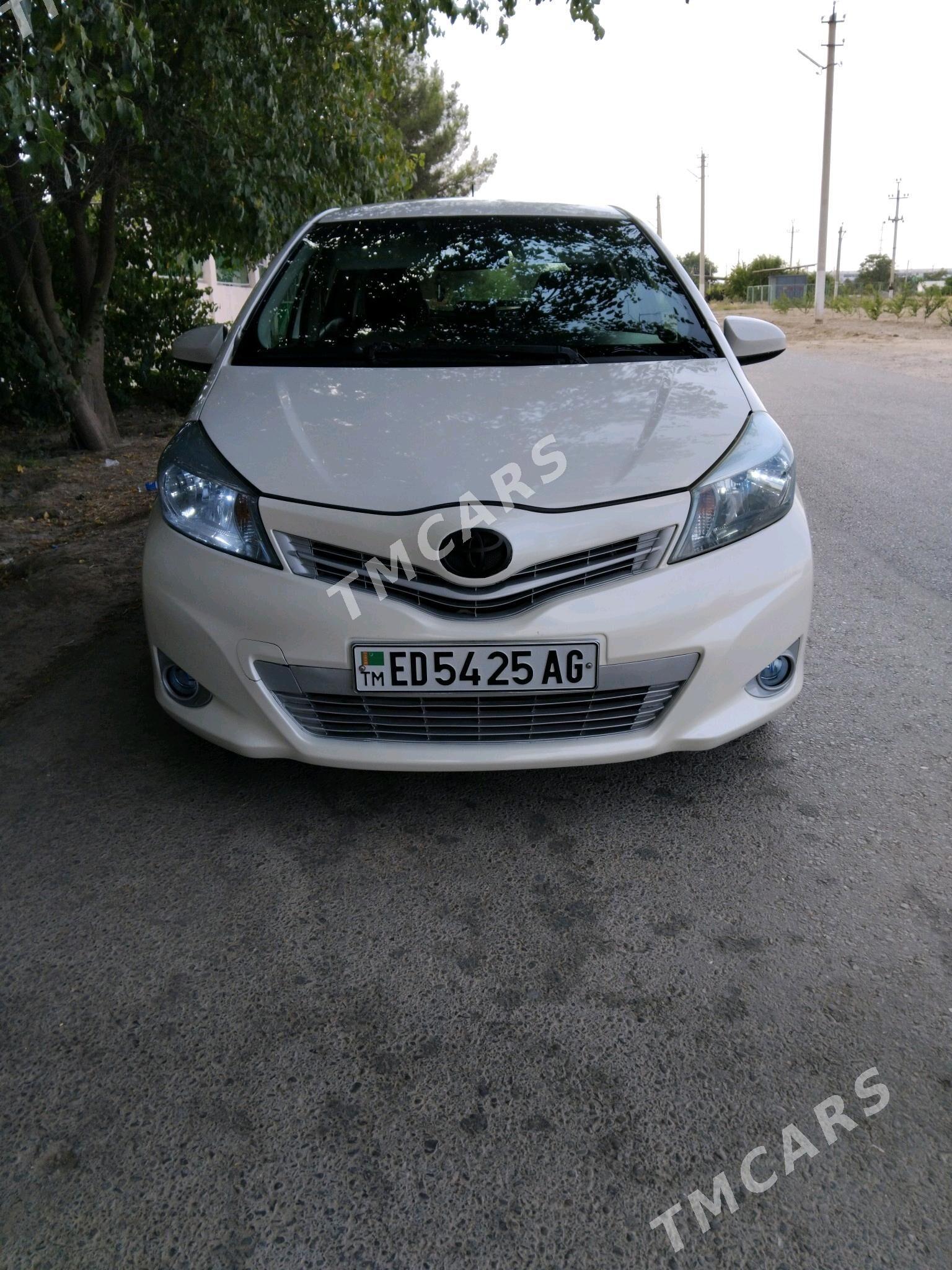 Toyota Yaris 2012 - 130 000 TMT - Багир - img 2