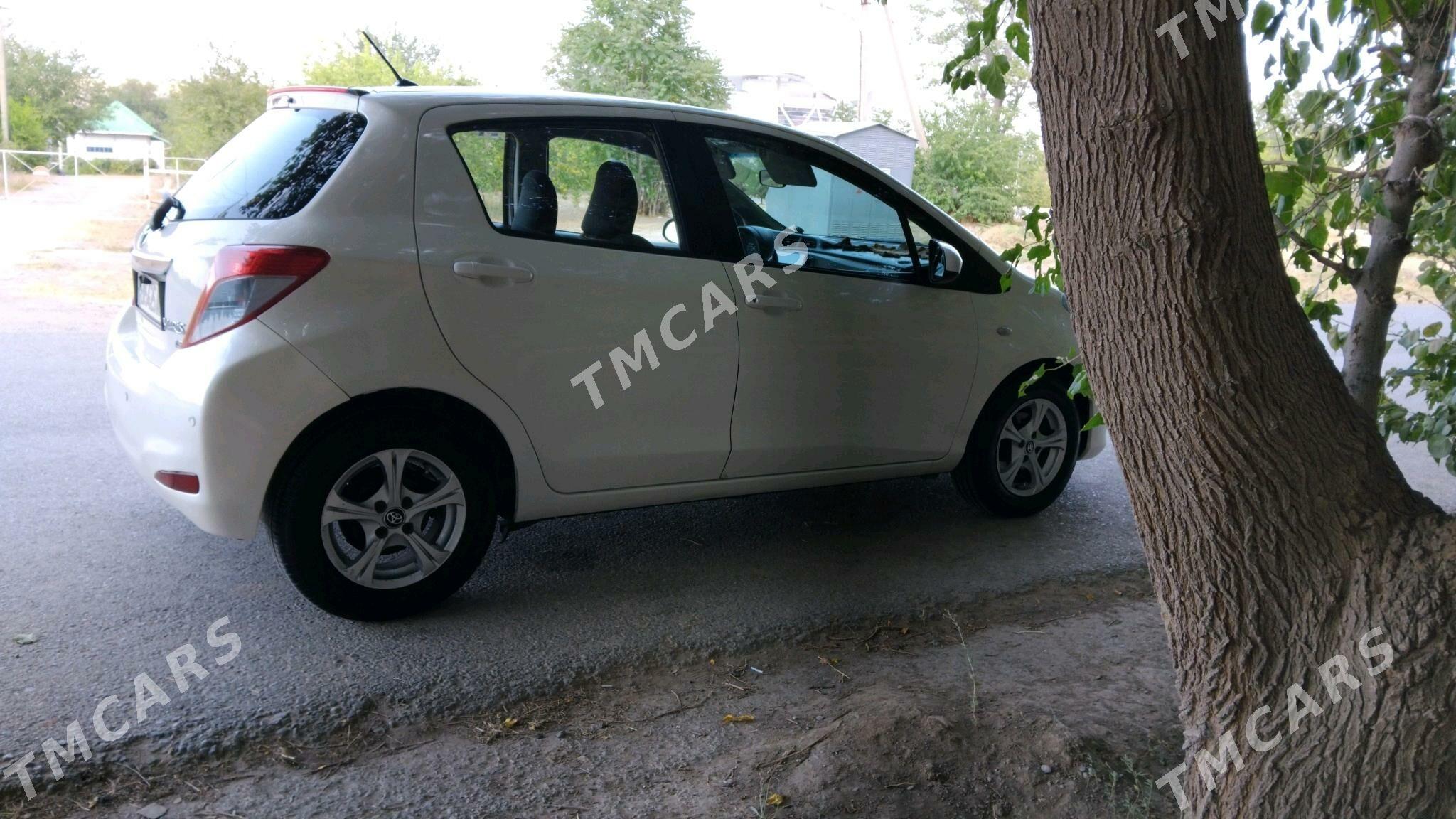 Toyota Yaris 2012 - 130 000 TMT - Багир - img 4