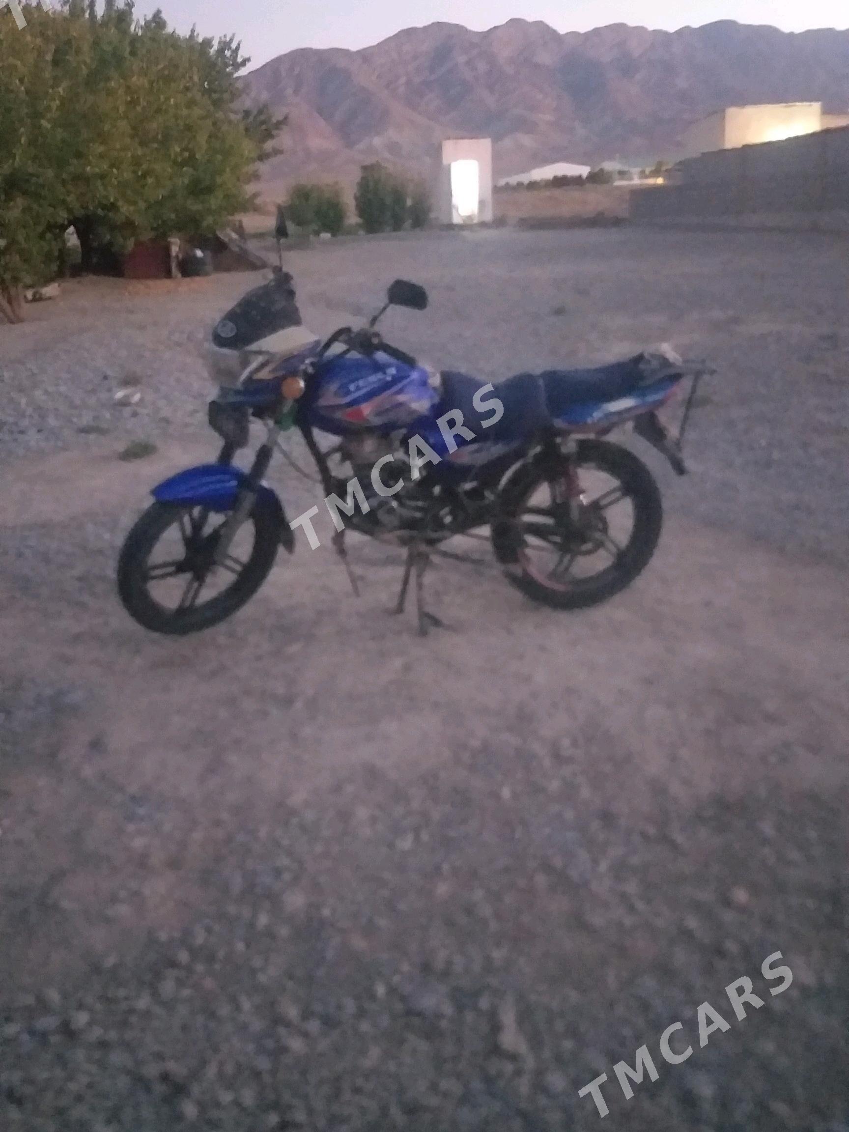 Fekon FK150-8G 2016 - 7 400 TMT - Bäherden - img 3