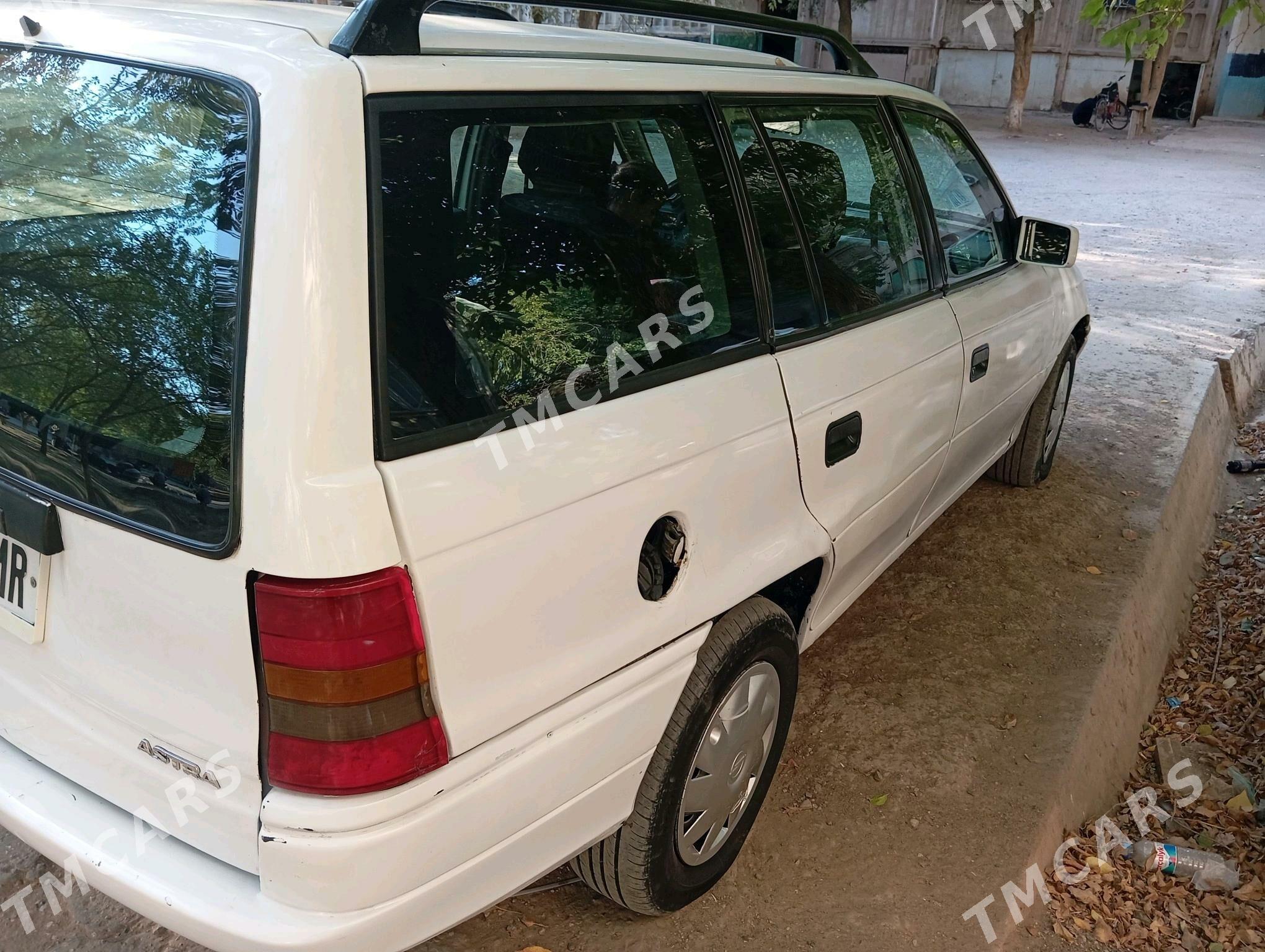 Opel Astra 1992 - 30 000 TMT - Mary - img 6