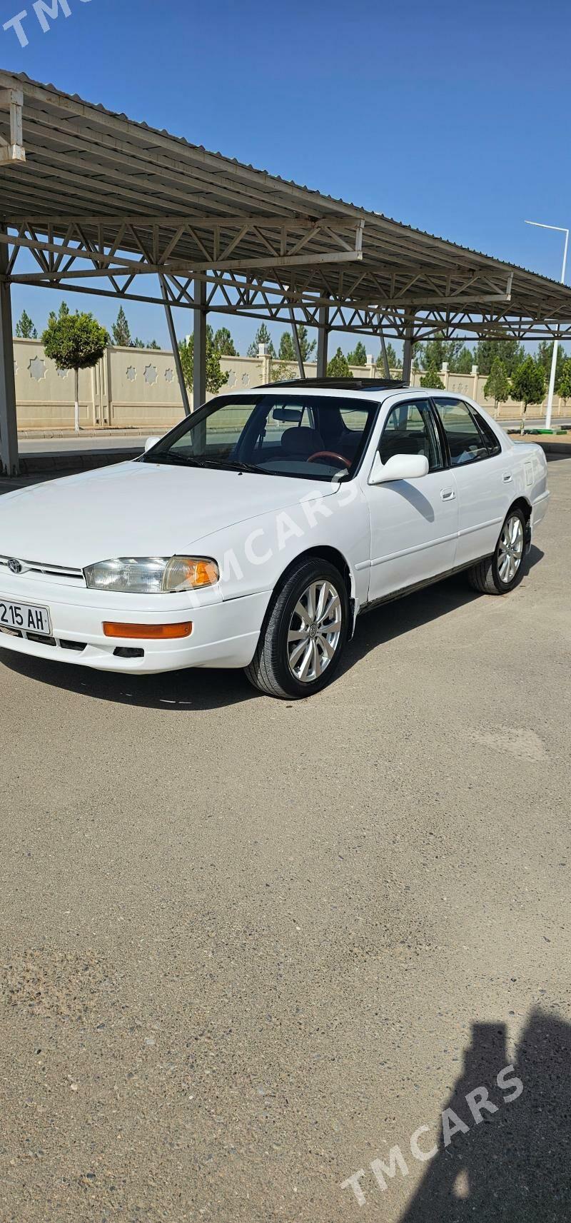 Toyota Camry 1993 - 75 000 TMT - Ак-Бугдайский этрап - img 2