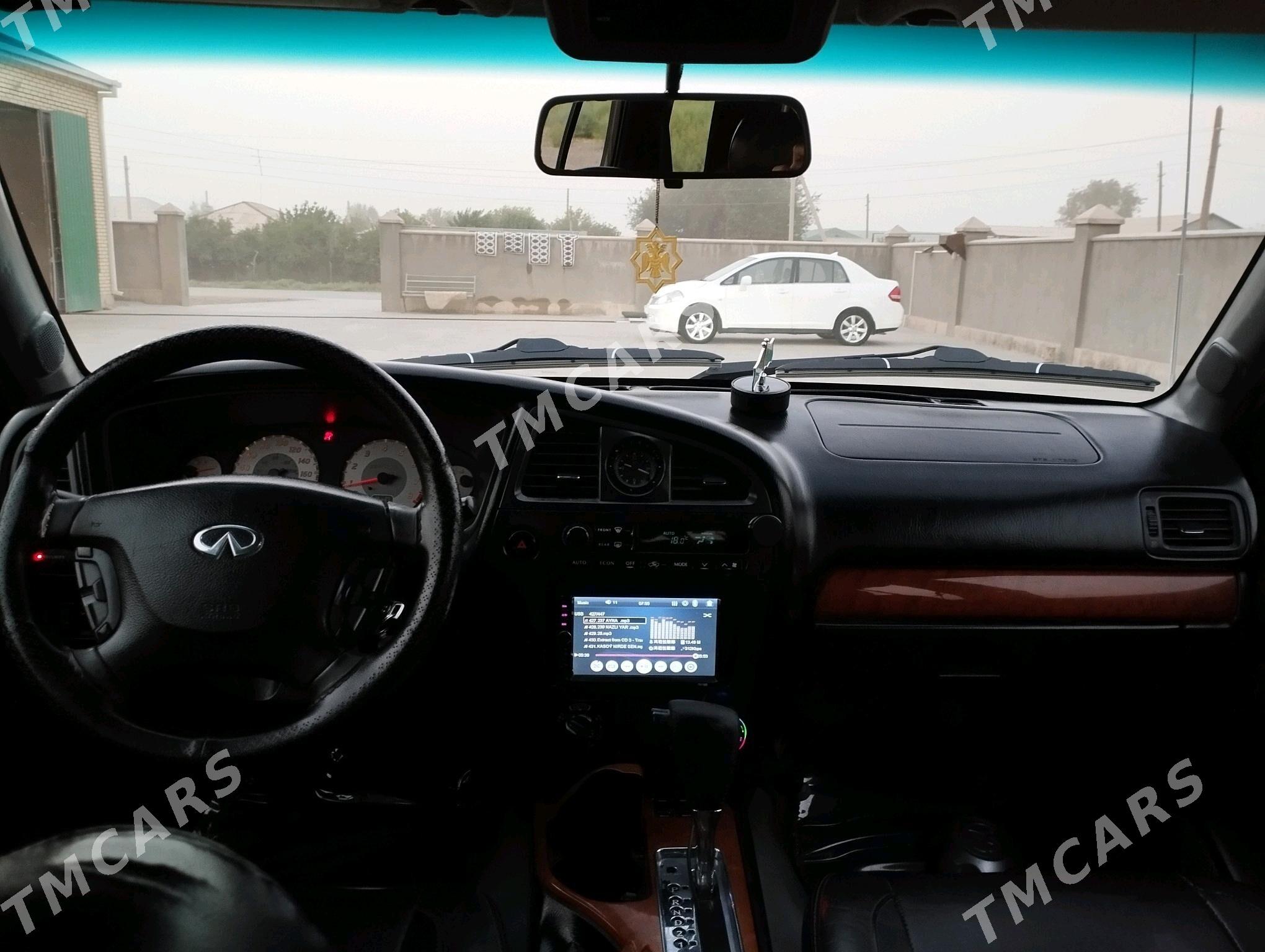 Infiniti QX4 2002 - 130 000 TMT - Бабадайхан - img 4