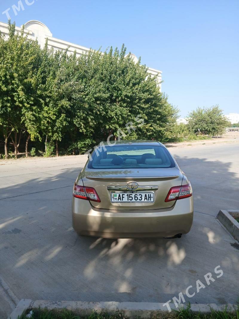 Toyota Camry 2010 - 185 000 TMT - Бабадайхан - img 4