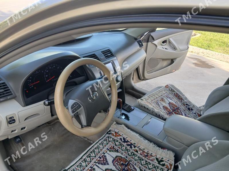 Toyota Camry 2010 - 185 000 TMT - Бабадайхан - img 8