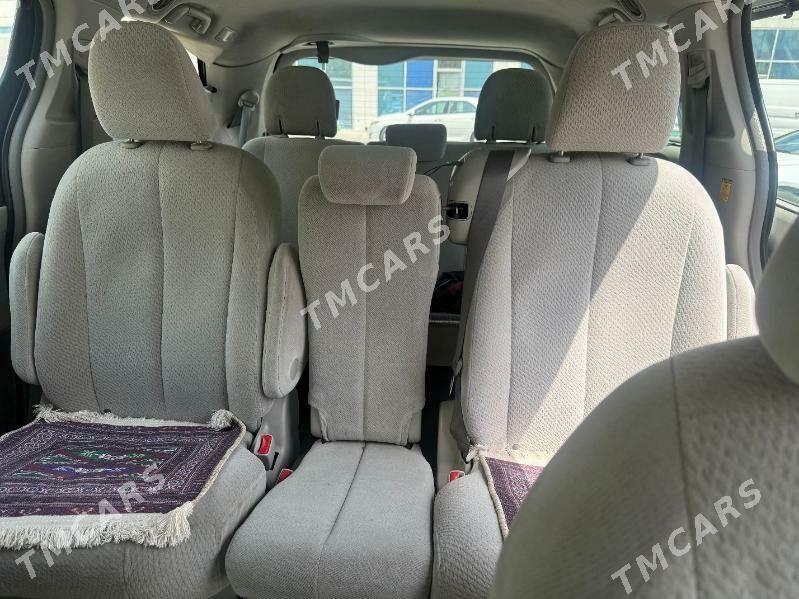 Toyota Sienna 2011 - 290 000 TMT - Aşgabat - img 4