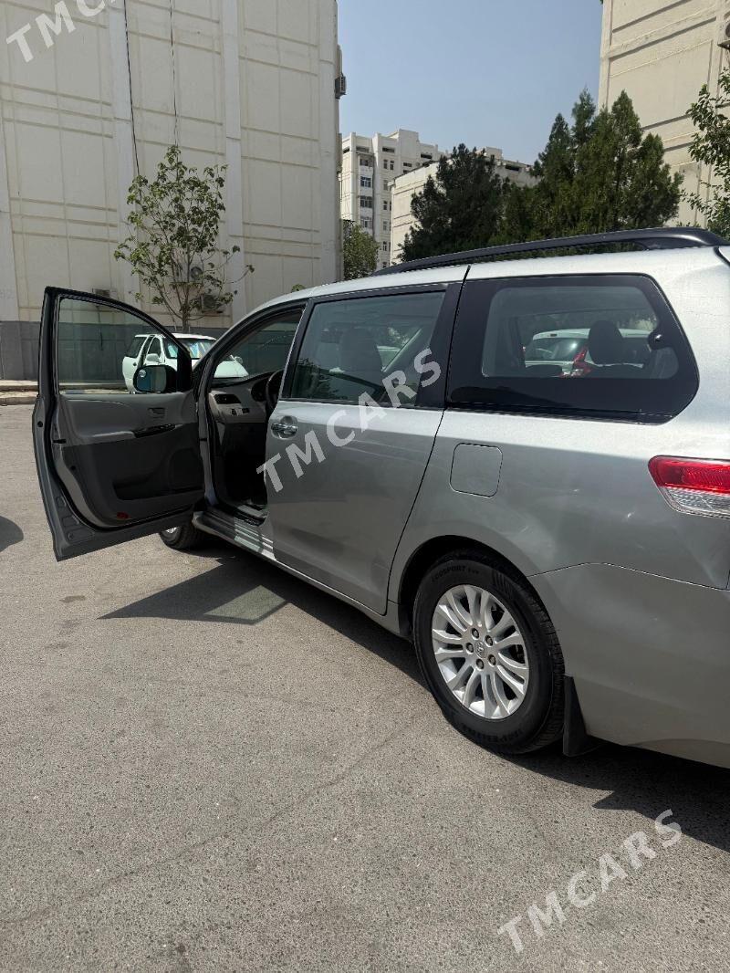 Toyota Sienna 2011 - 290 000 TMT - Aşgabat - img 5