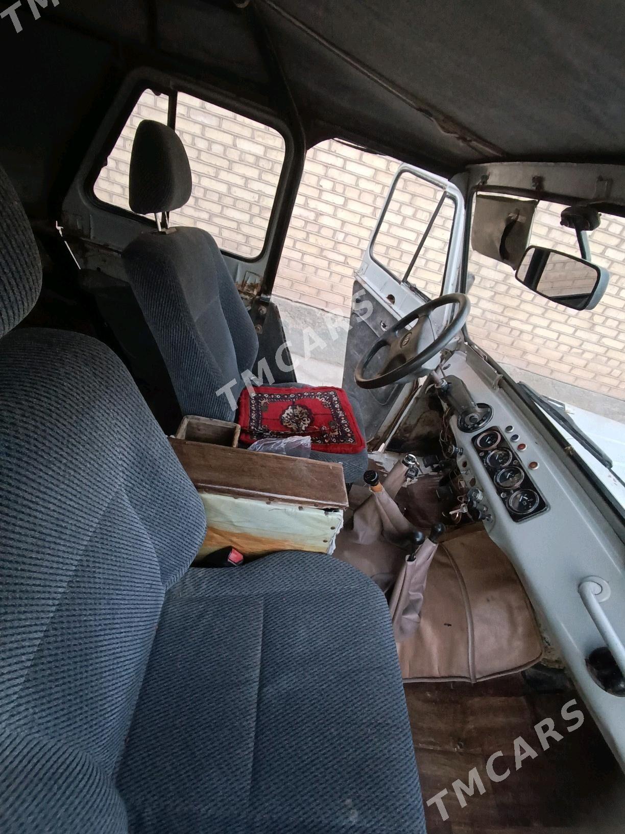 UAZ 469 2000 - 26 000 TMT - Теджен - img 3