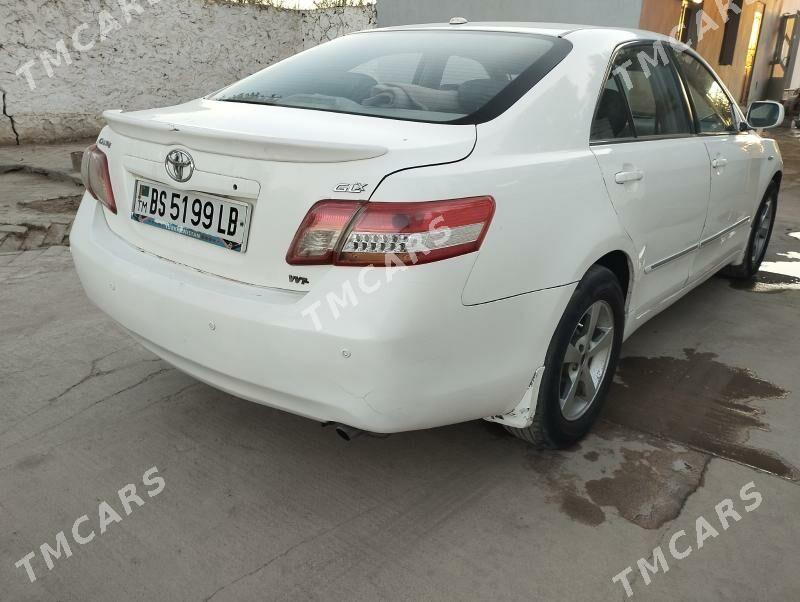 Toyota Camry 2010 - 123 000 TMT - Kerki - img 3