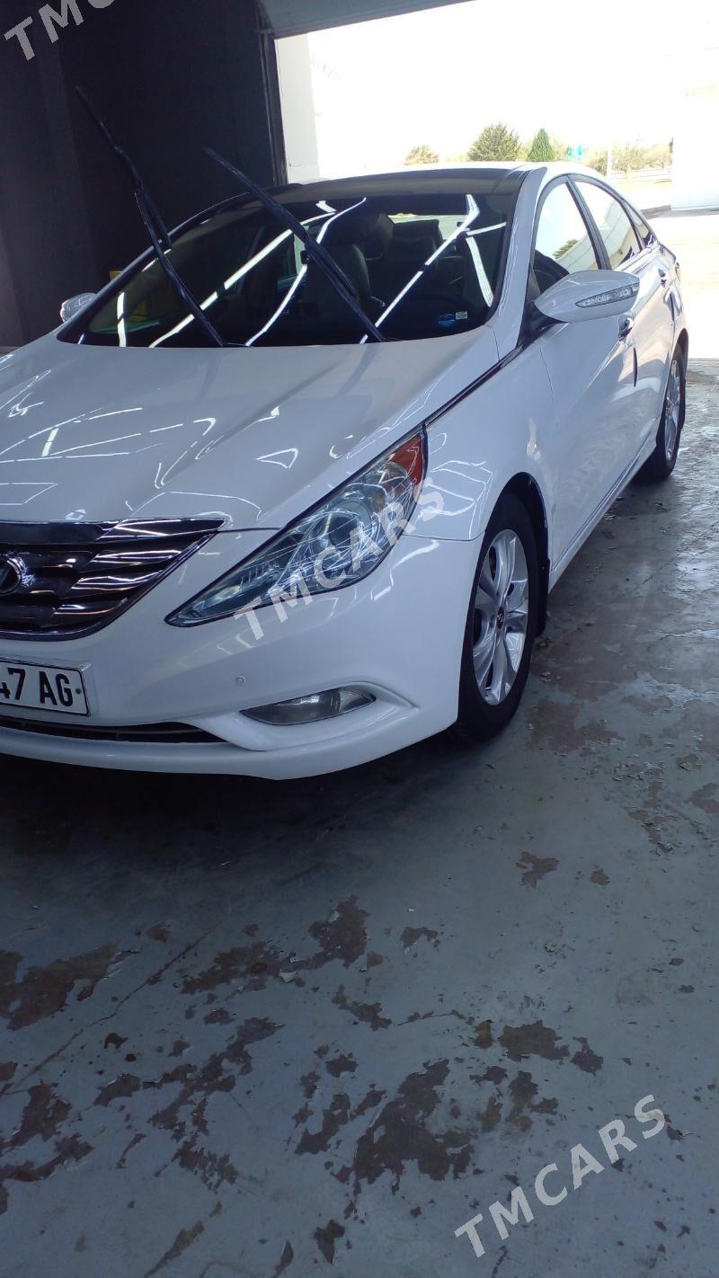 Hyundai Sonata 2012 - 169 000 TMT - Podwoýski köç. (Bitarap Türkmenistan şaýoly) - img 2