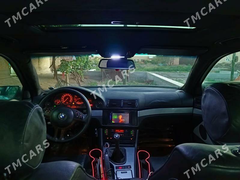 BMW E39 2002 - 200 000 TMT - Сакар - img 3
