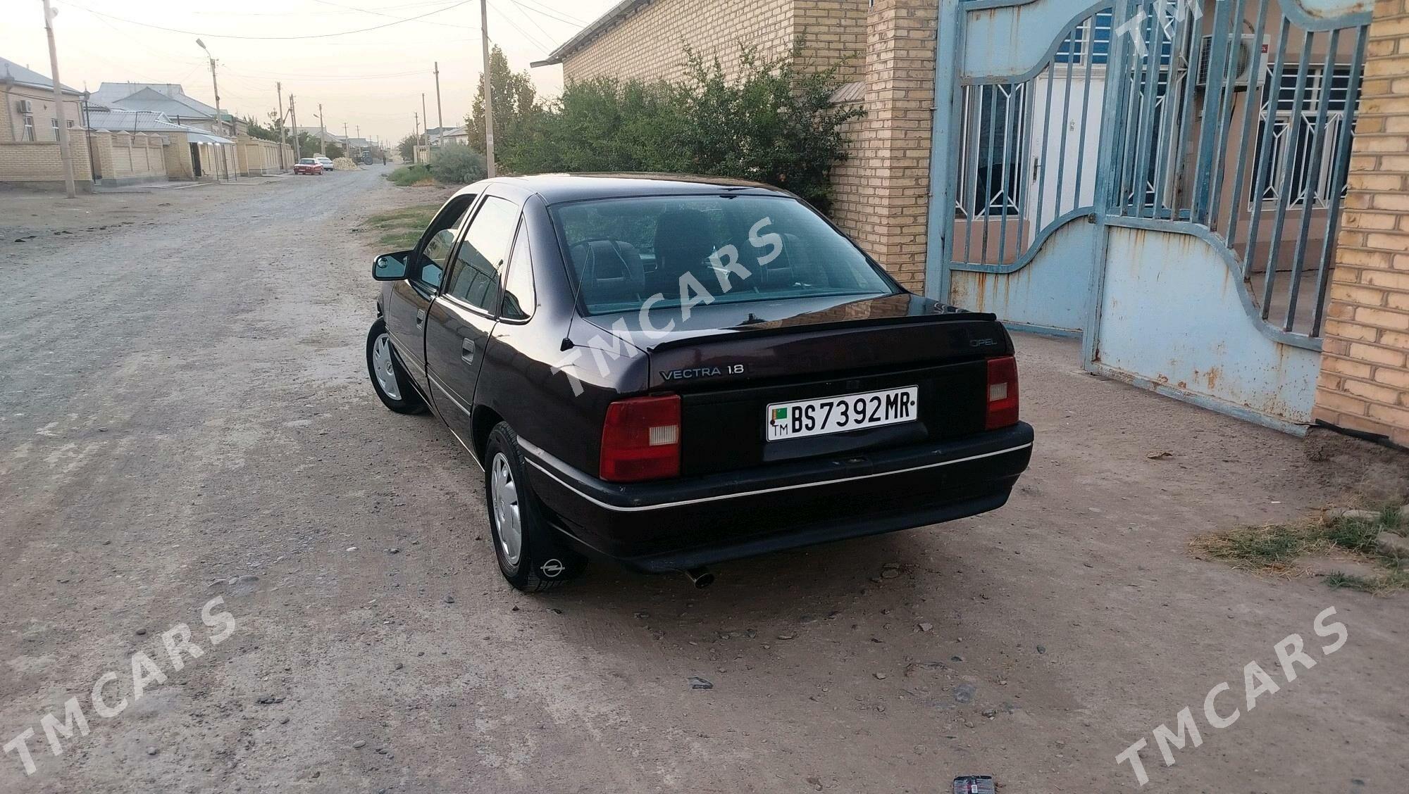 Opel Vectra 1992 - 35 000 TMT - Mary - img 3