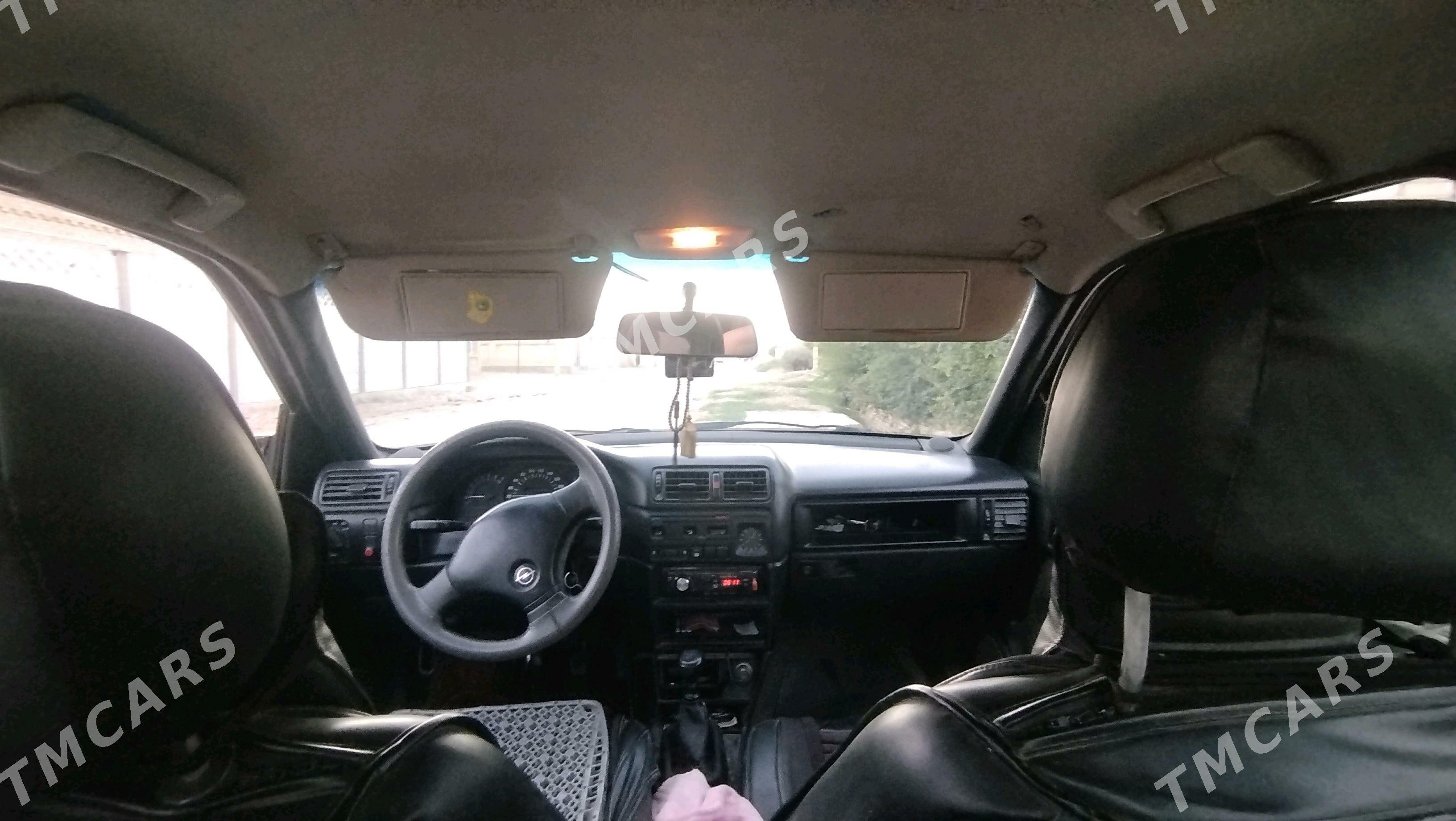 Opel Vectra 1992 - 35 000 TMT - Mary - img 5