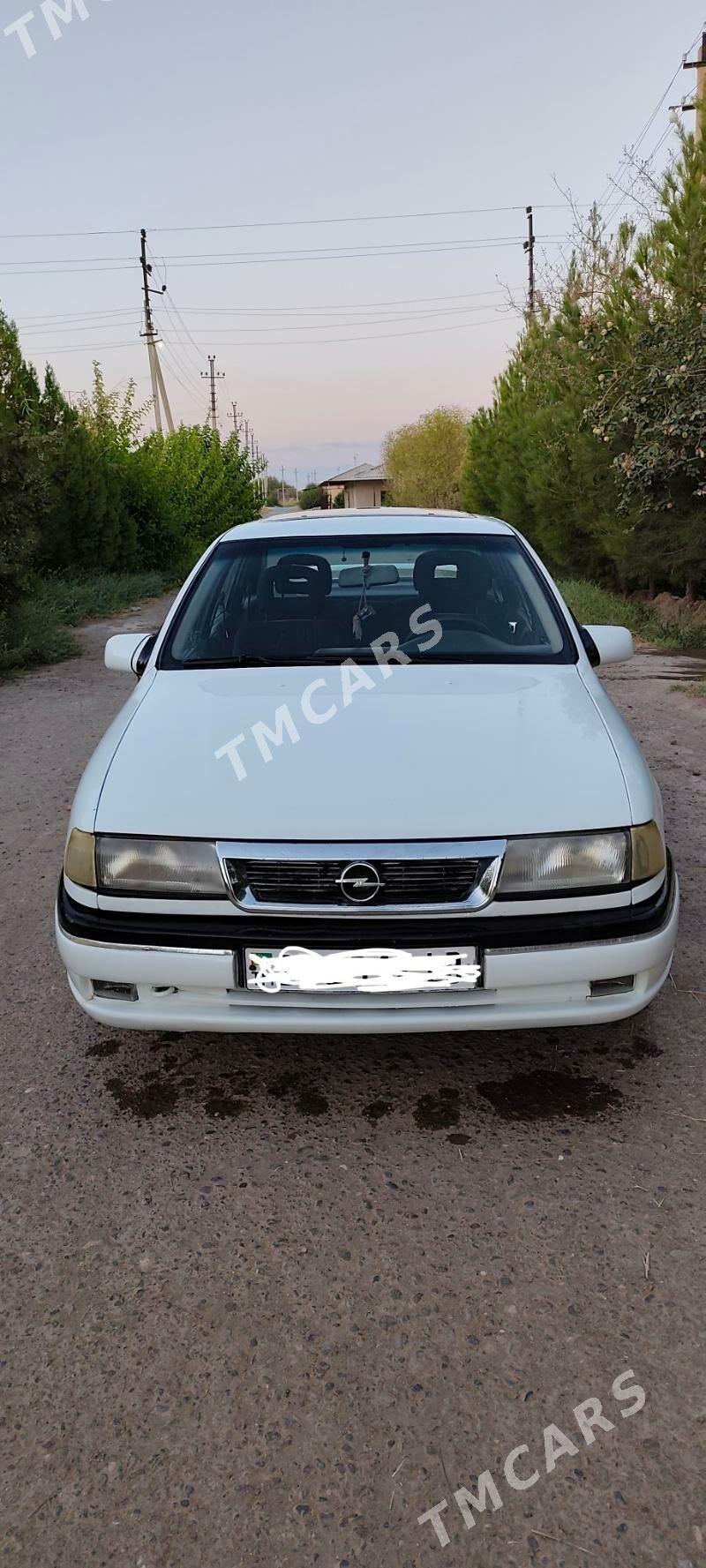 Opel Vectra 1993 - 35 000 TMT - Фарап - img 7