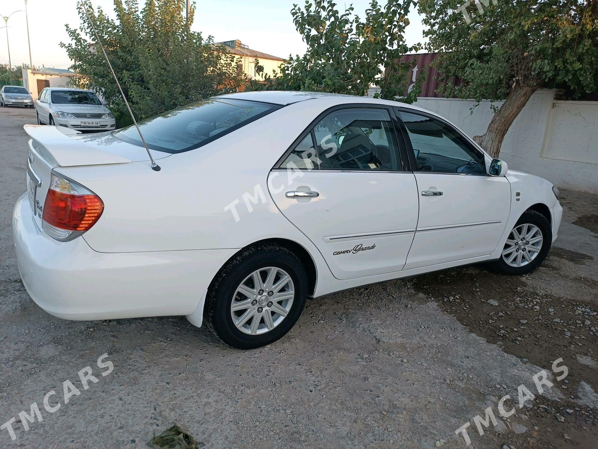 Toyota Camry 2005 - 160 000 TMT - Sarahs - img 7
