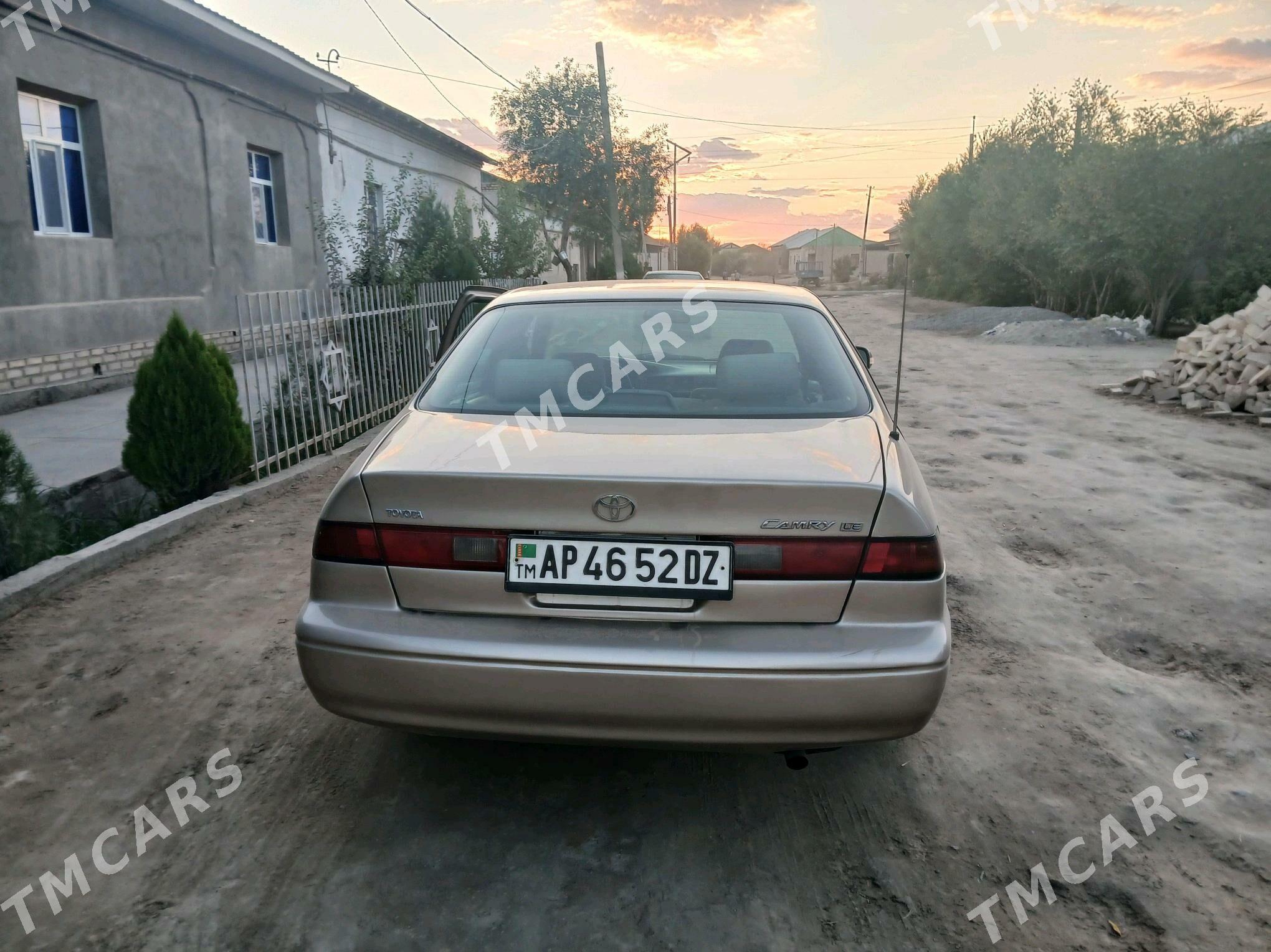 Toyota Camry 1999 - 134 000 TMT - Кёнеургенч - img 4