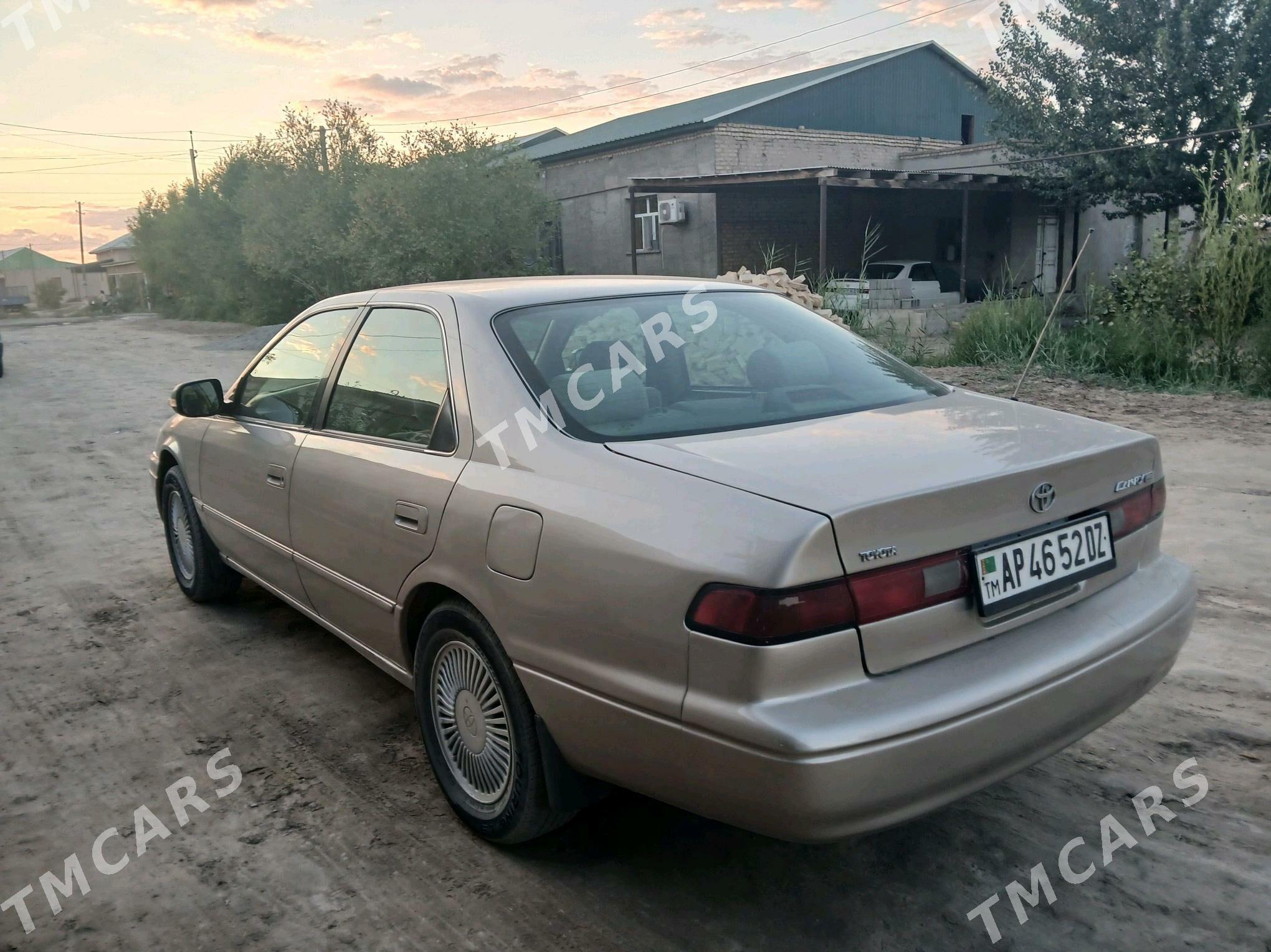 Toyota Camry 1999 - 134 000 TMT - Кёнеургенч - img 8