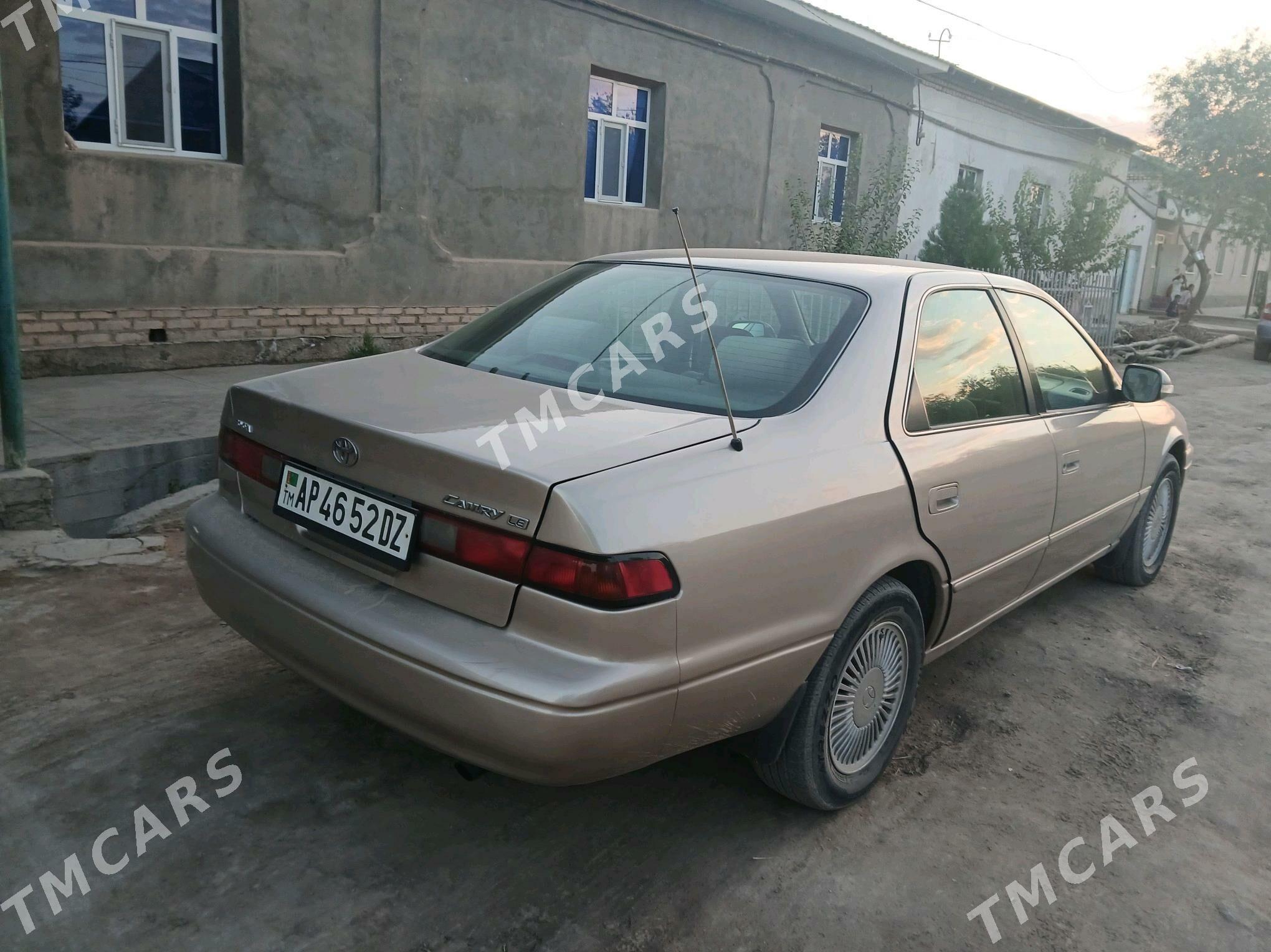 Toyota Camry 1999 - 134 000 TMT - Кёнеургенч - img 9