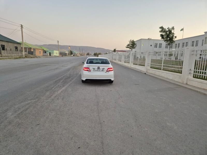 Toyota Camry 2010 - 190 000 TMT - Бузмеин ГРЭС - img 6