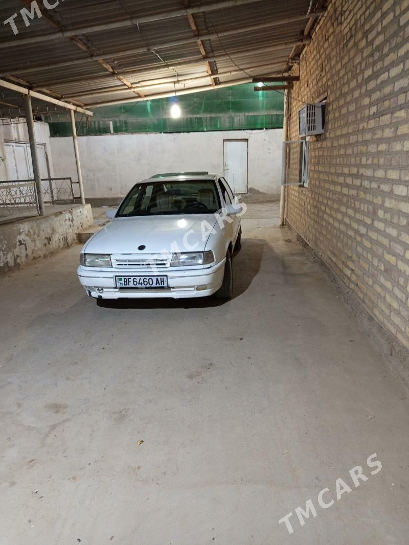 Opel Vectra 1992 - 30 000 TMT - Tejen - img 3