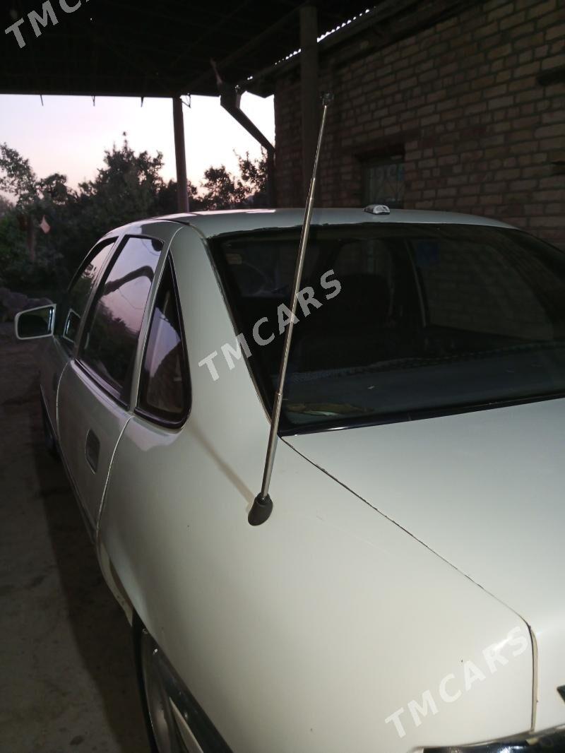 Opel Vectra 1990 - 32 000 TMT - Murgap - img 2