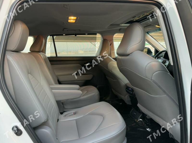Toyota Highlander 2022 - 511 000 TMT - Ашхабад - img 3