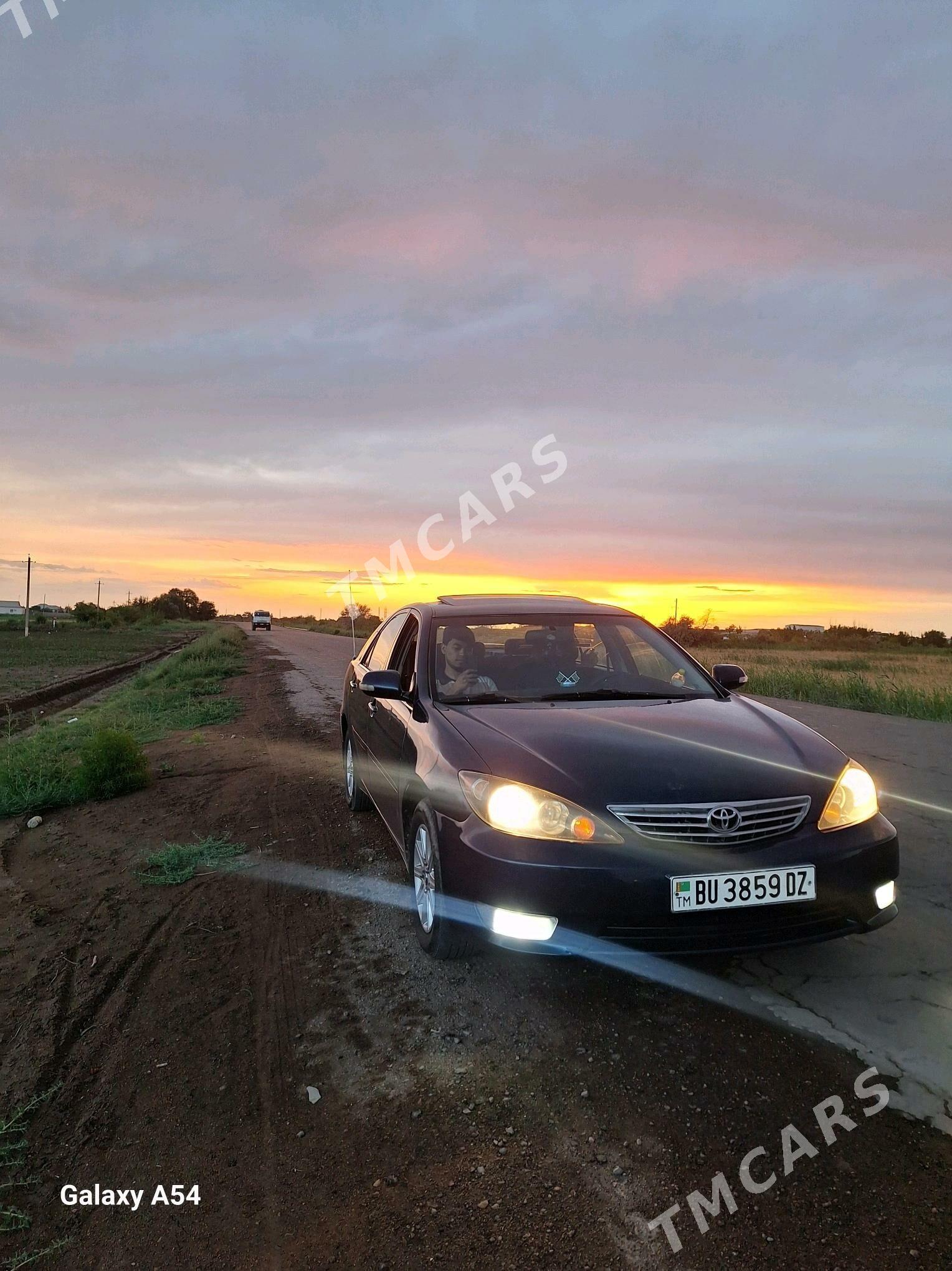Toyota Camry 2004 - 160 000 TMT - Şabat etr. - img 3