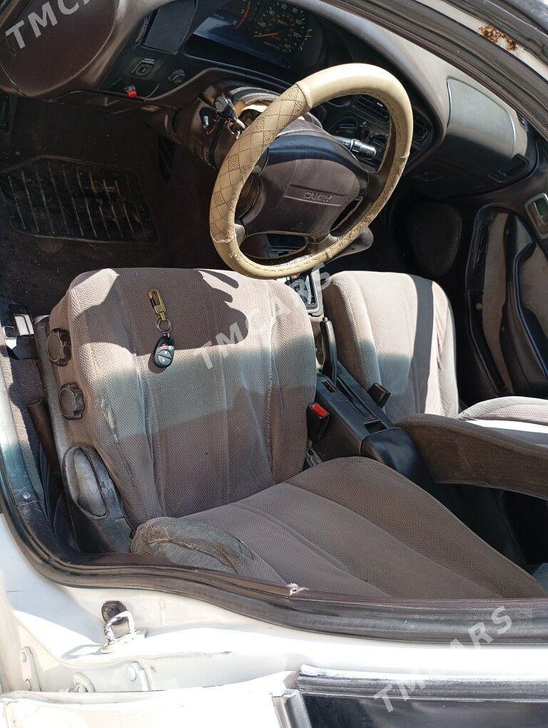 Toyota Camry 1995 - 70 000 TMT - Гызыларбат - img 4