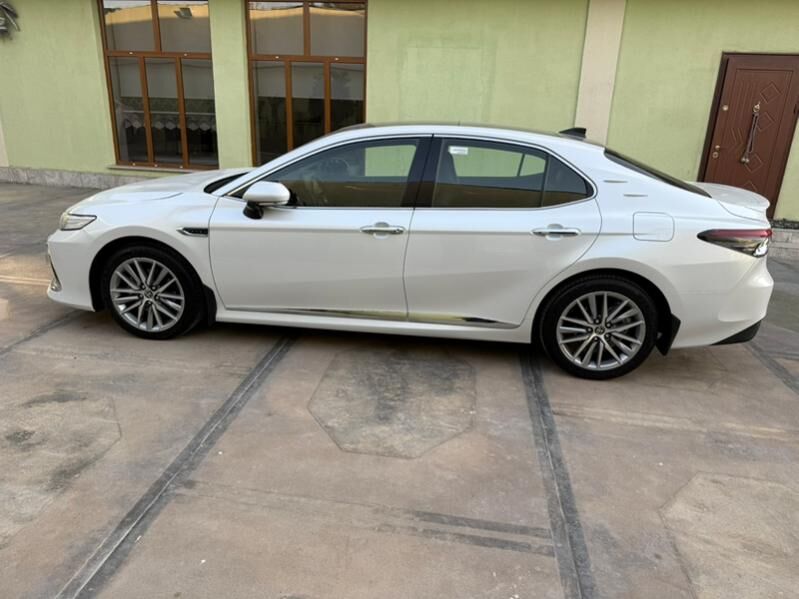 Toyota Camry 2023 - 695 800 TMT - Ашхабад - img 3