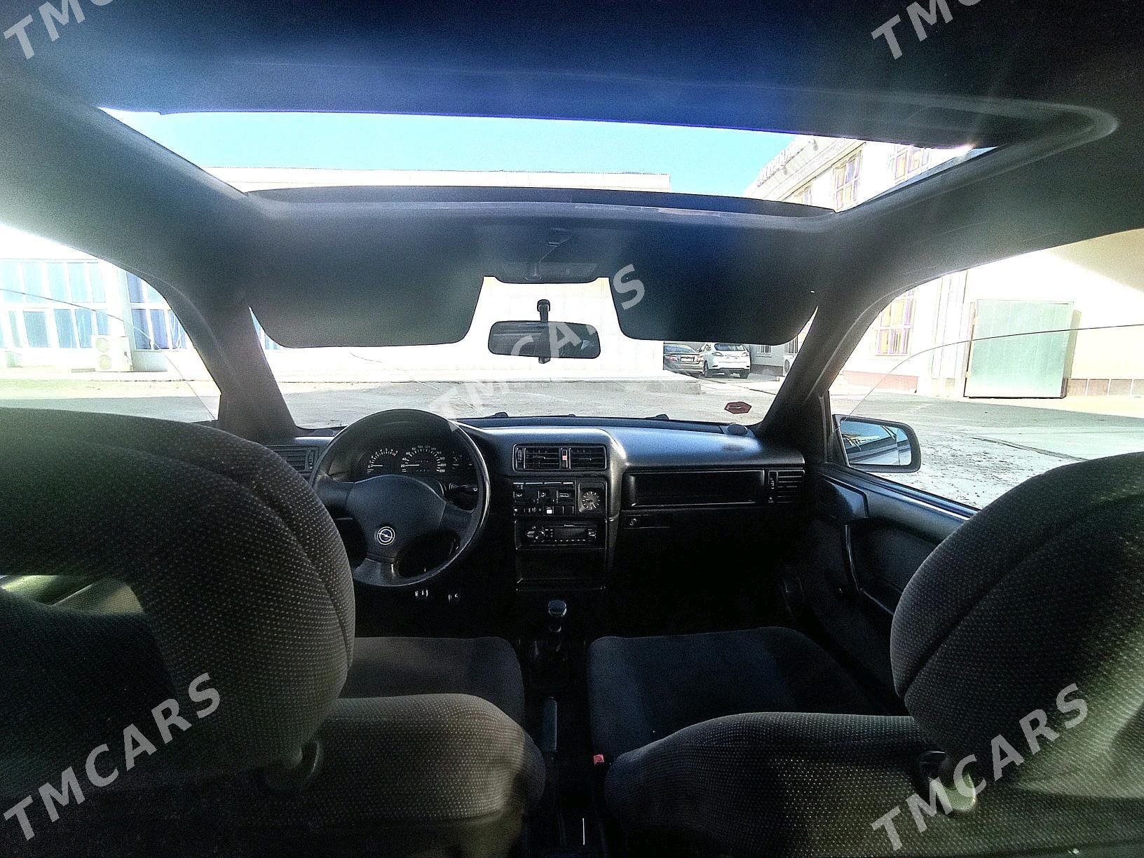 Opel Vectra 1992 - 40 000 TMT - Mary - img 3