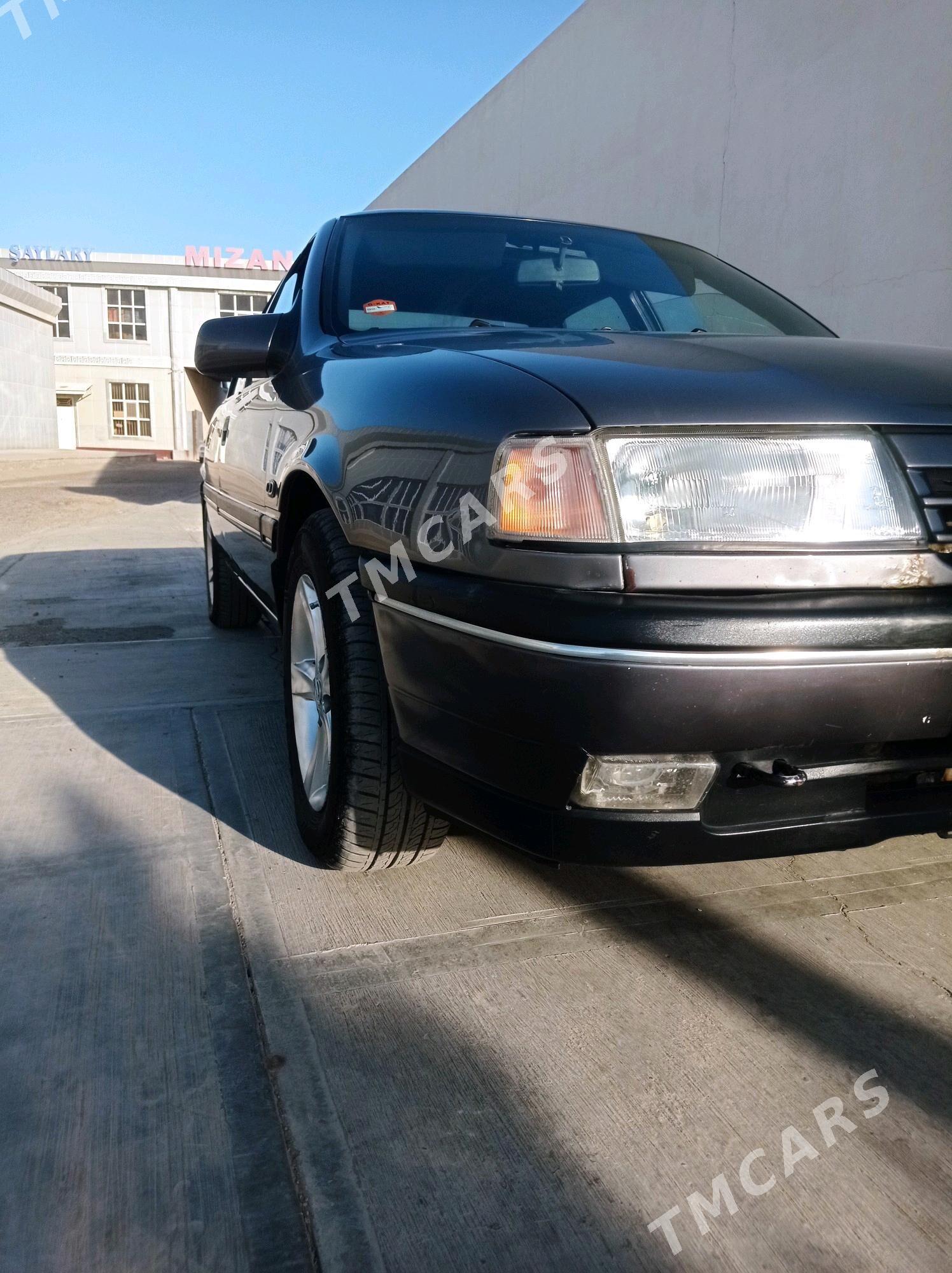 Opel Vectra 1992 - 40 000 TMT - Mary - img 8