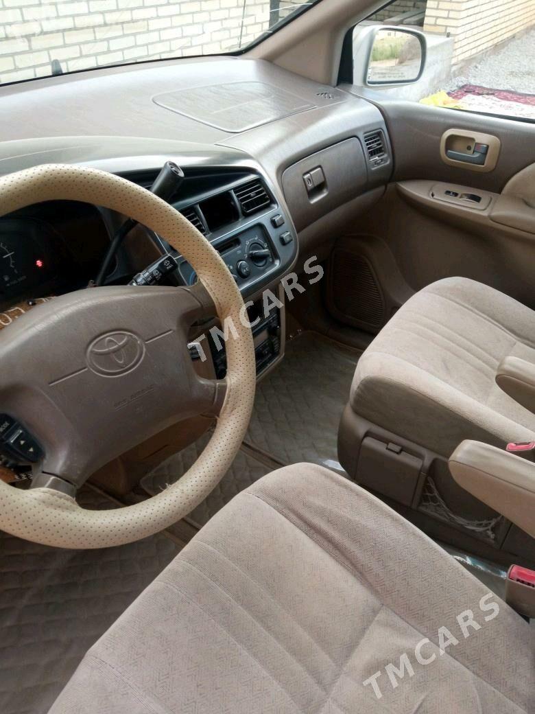 Toyota Sienna 1999 - 140 000 TMT - Sakarçäge - img 3
