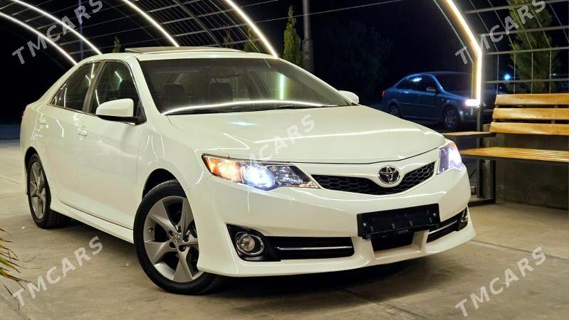 Toyota Camry 2012 - 262 000 TMT - Дашогуз - img 2