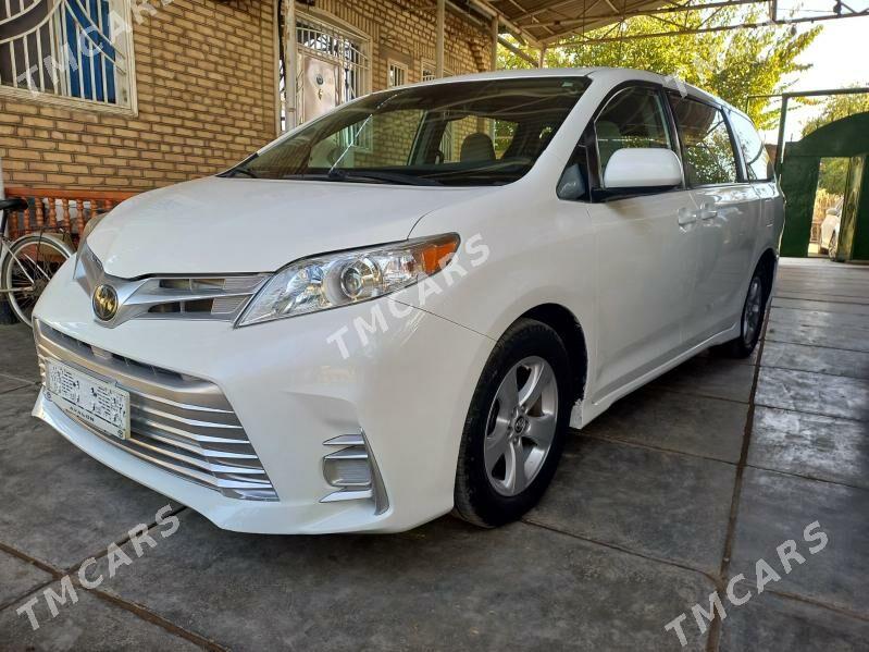 Toyota Sienna 2020 - 395 000 TMT - Бабадайхан - img 4