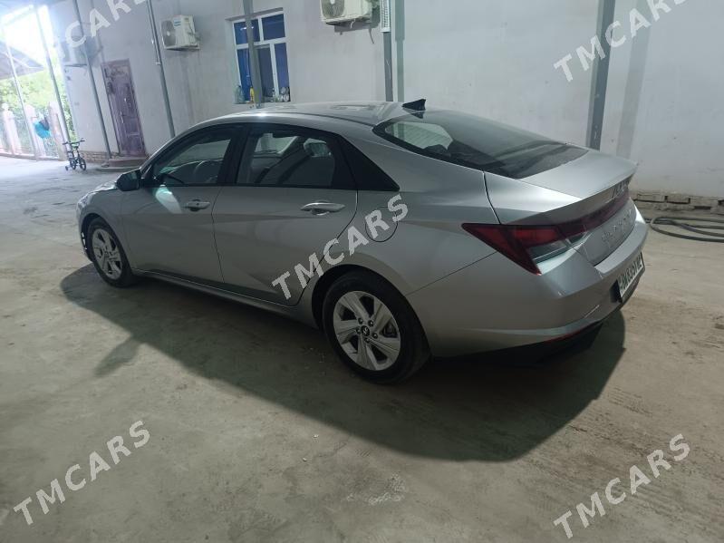 Hyundai Elantra 2022 - 215 000 TMT - Дашогуз - img 4