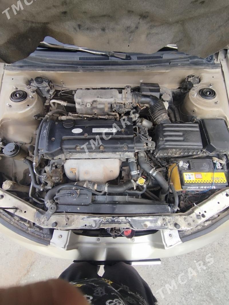 Hyundai Elantra 2001 - 70 000 TMT - Parahat 3 - img 8