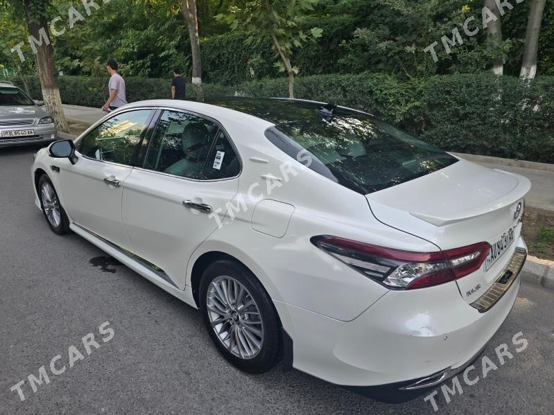 Toyota Camry 2018 - 295 000 TMT - Ашхабад - img 3