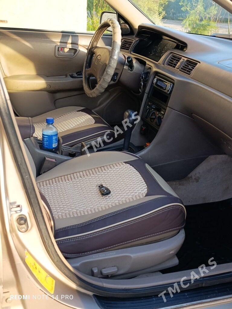 Toyota Camry 1998 - 155 000 TMT - Köneürgenç - img 4