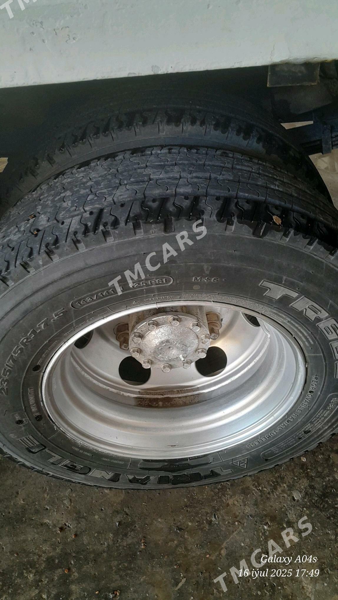 Mitsubishi Canter 2003 - 260 000 TMT - Сакар - img 6