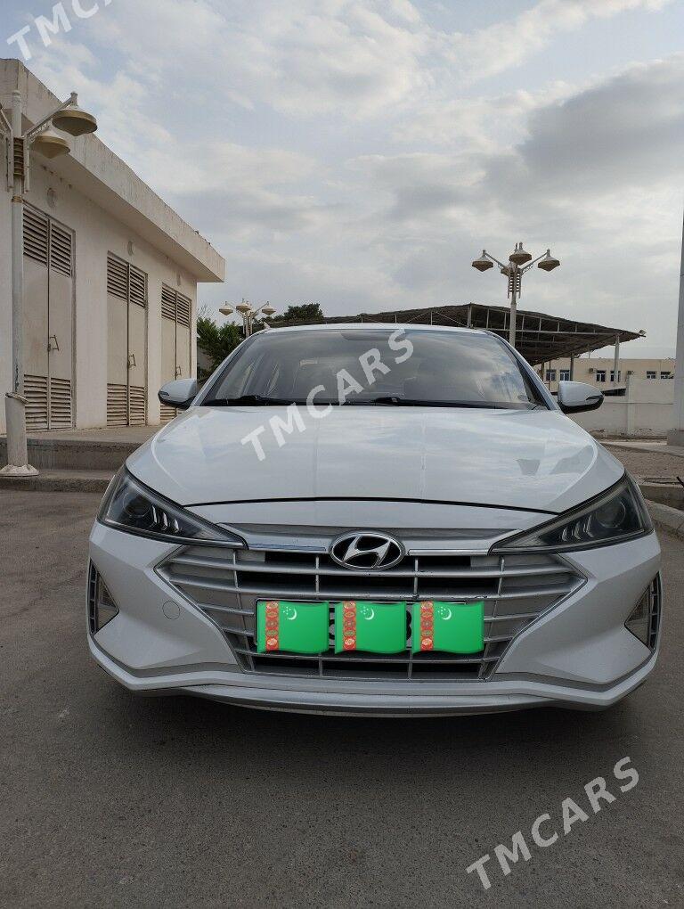 Hyundai Elantra 2019 - 210 000 TMT - Gagarin köç, köne Howa menzili - img 2