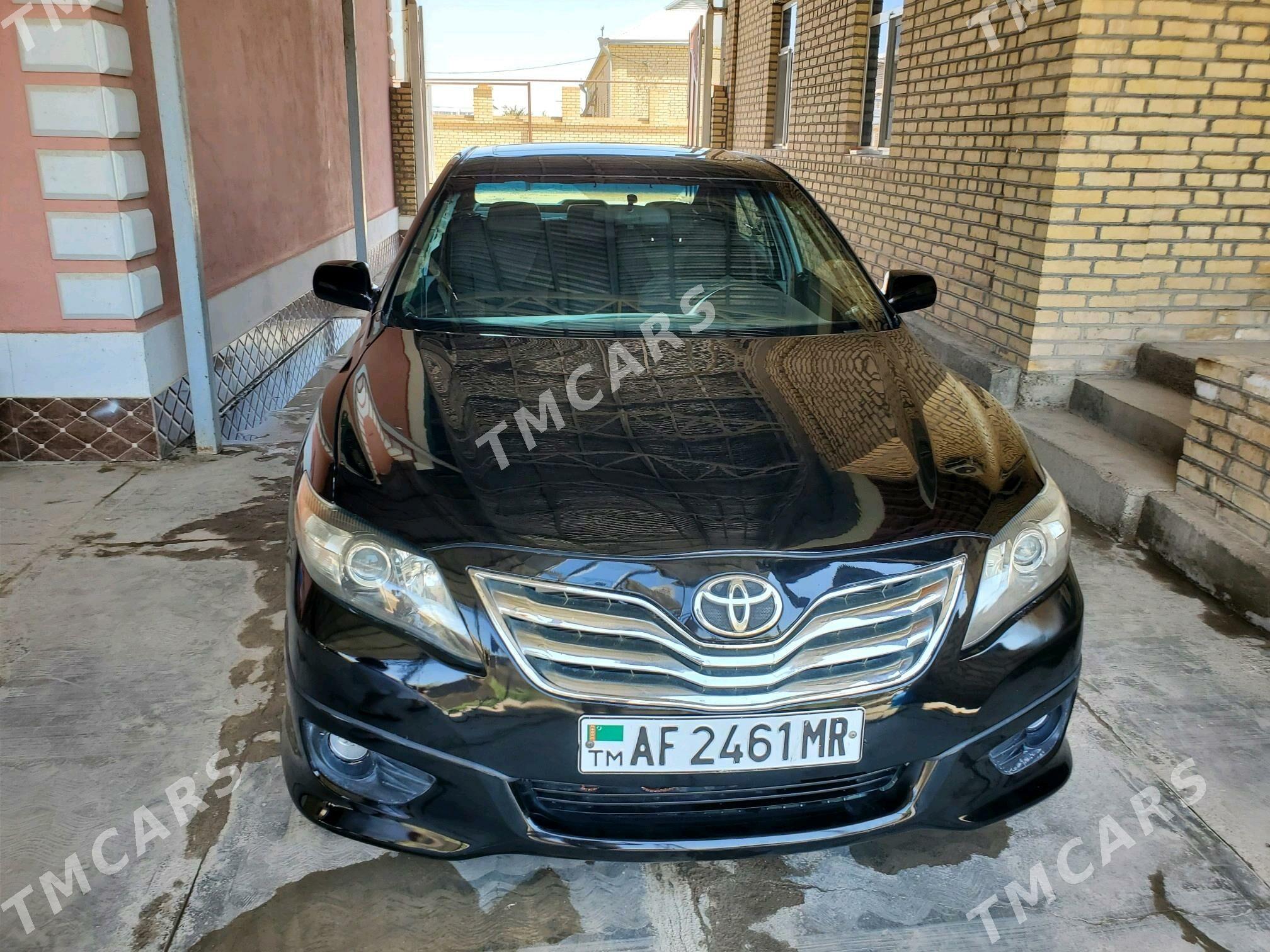 Toyota Camry 2010 - 240 000 TMT - Мары - img 3