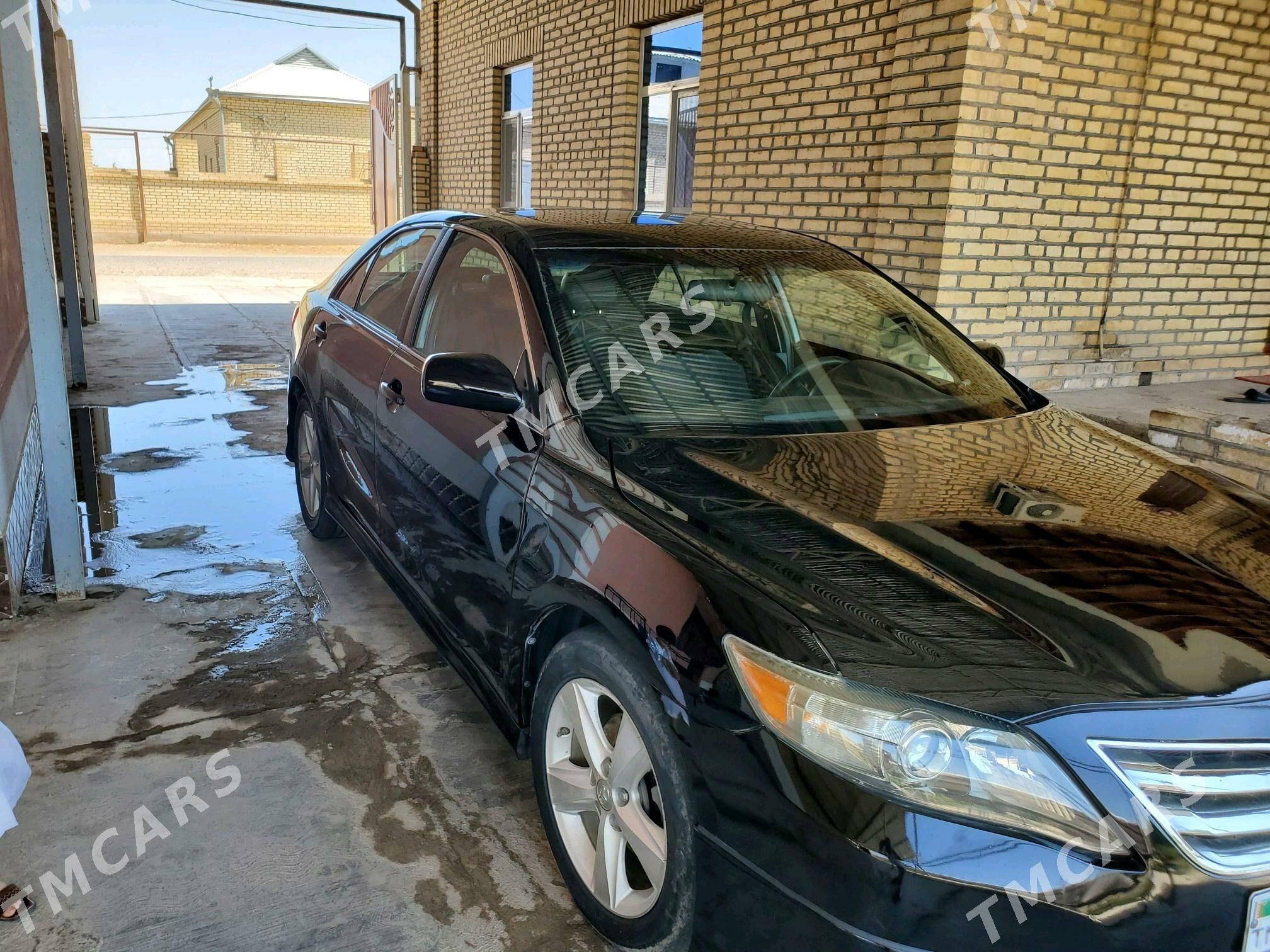 Toyota Camry 2010 - 240 000 TMT - Мары - img 6